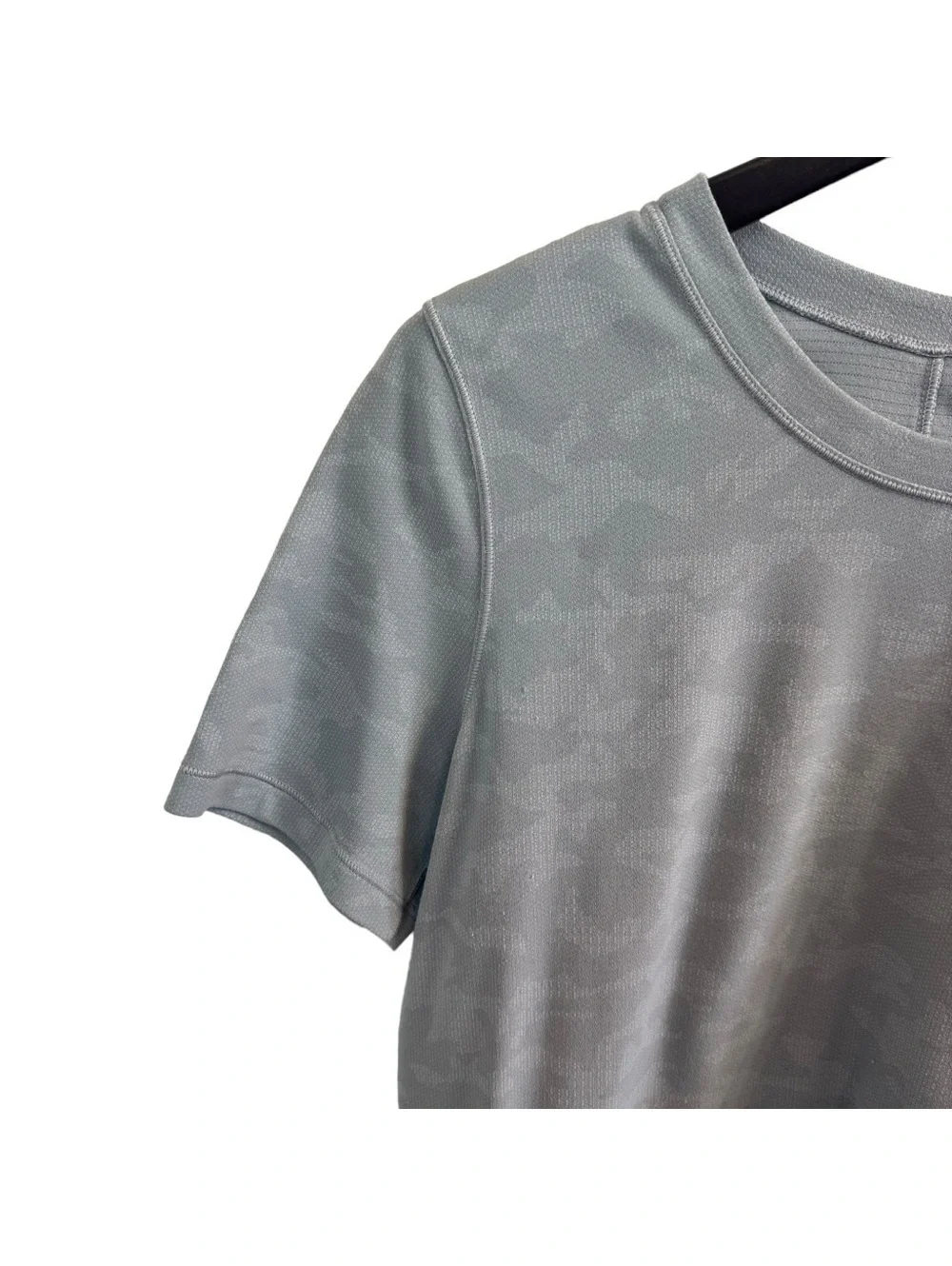 Lululemon Women's Silver Drop Alpine White  Camo Short Sleeve T-Shirt